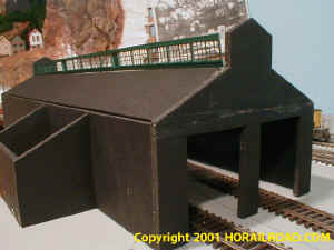 cl2_161_xtra_gableend_enghouse.jpg (73953 bytes)